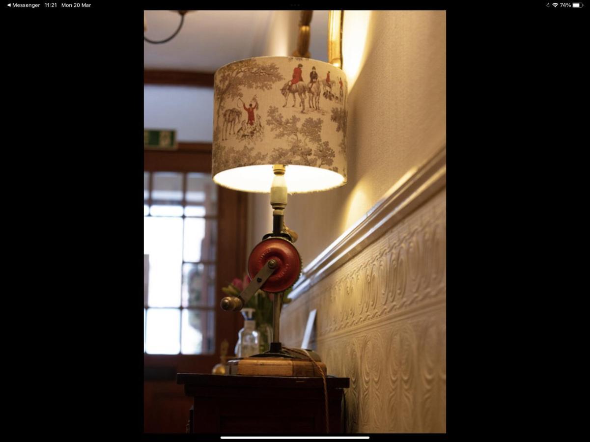 クロマー Albury House Bed & Breakfast エクステリア 写真